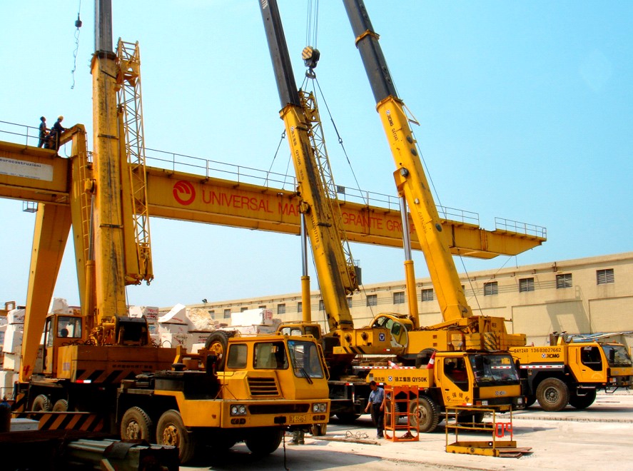 拆环球石材龙门吊