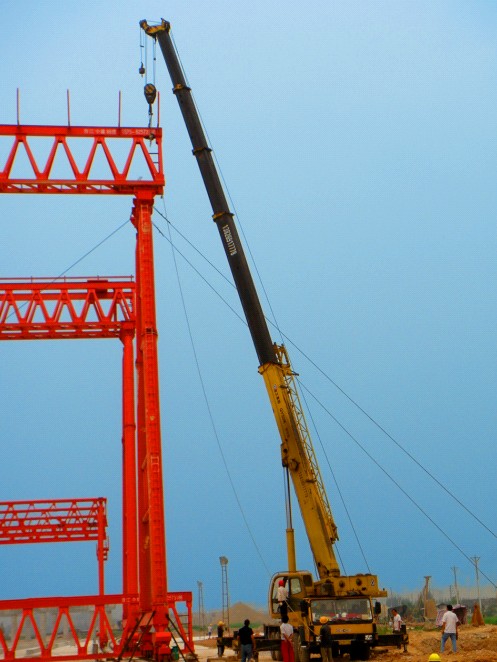 安装龙门吊